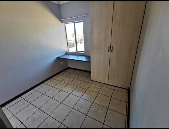 1 BEDROOM PROPERTY TO RENT IN BULT WEST